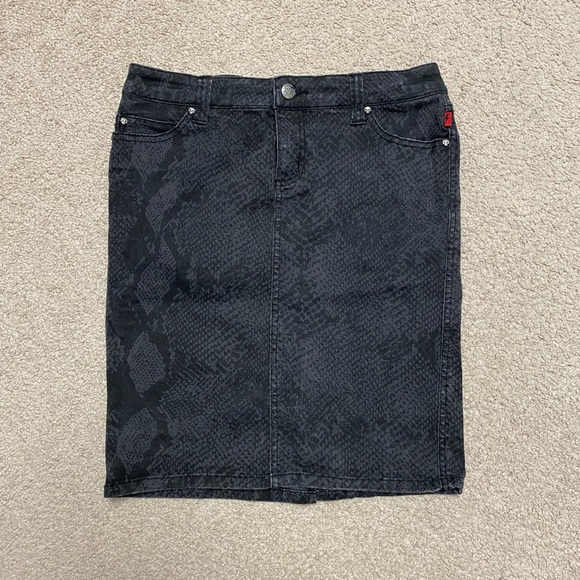 Hot Topic Tripp Grey Snakeskin Knee Length Pencil Skirt M - Picture 1 of 3